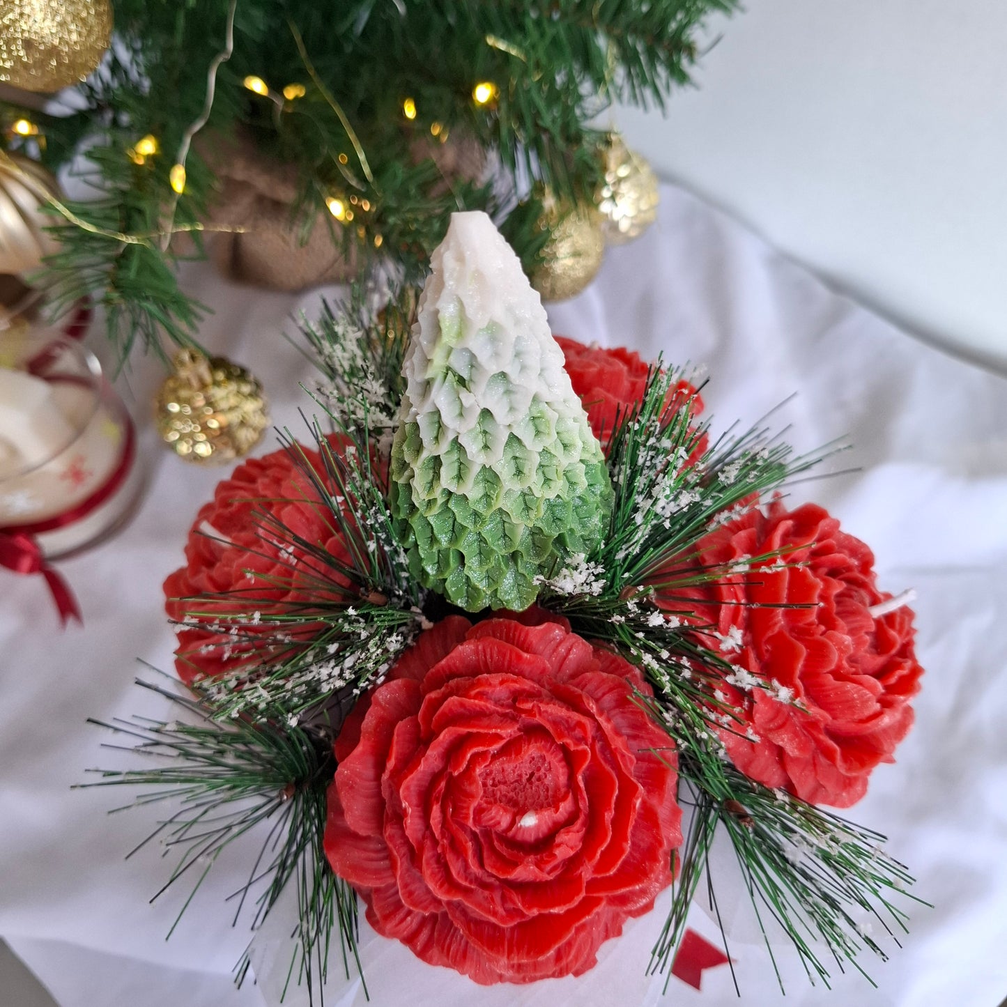 Bouquet Navideño de Peonías + GALLETA/RENO DE REGALO